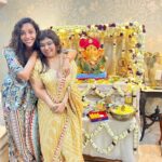 Anupriya Goenka Instagram - Rendezvous with Bappa! This is the first time I truly understood, felt and appreciated the meaning and power of Ganpati. Nothing but Love.. Witnessed two visarjans too for the first time - such a surreal experience - I can still feel the peace and the emotional moment I felt then. Thank you to everyone who invited us to their homes for darshan.. 🤗🤗 Happy Ganpati everyone - May Ganesha always keep you in his grace! #divine #love #blessings #ganpati