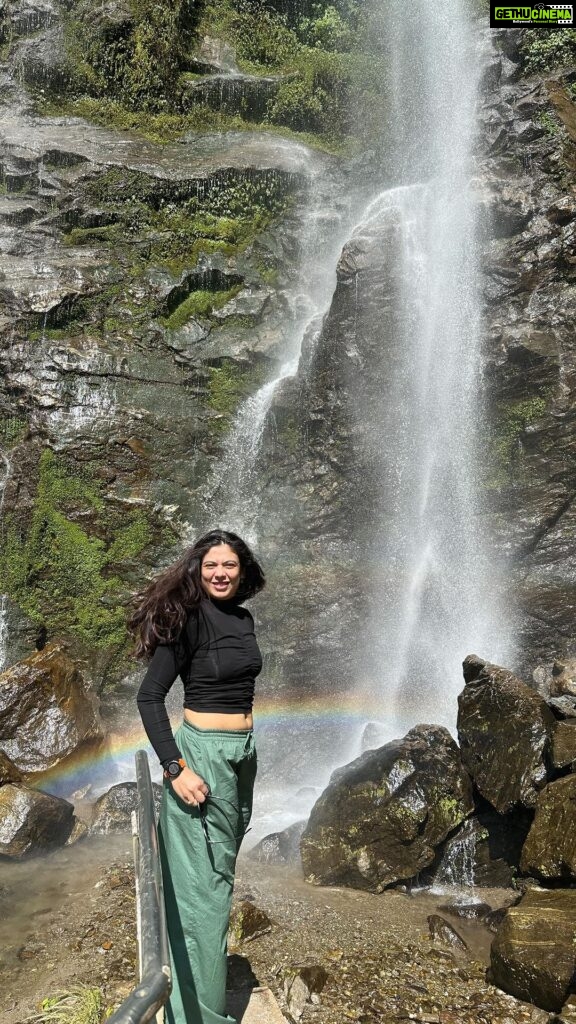Anurita Jha Instagram - Home is where ur heart heat is 🤍🤍❤❤ Saw a water fall and rainbow together for the 1st time.. Pure joy 🤩 . . . . . . . . . . . . . . . . . . . #insta #reels #travelblogger #anurittakjha