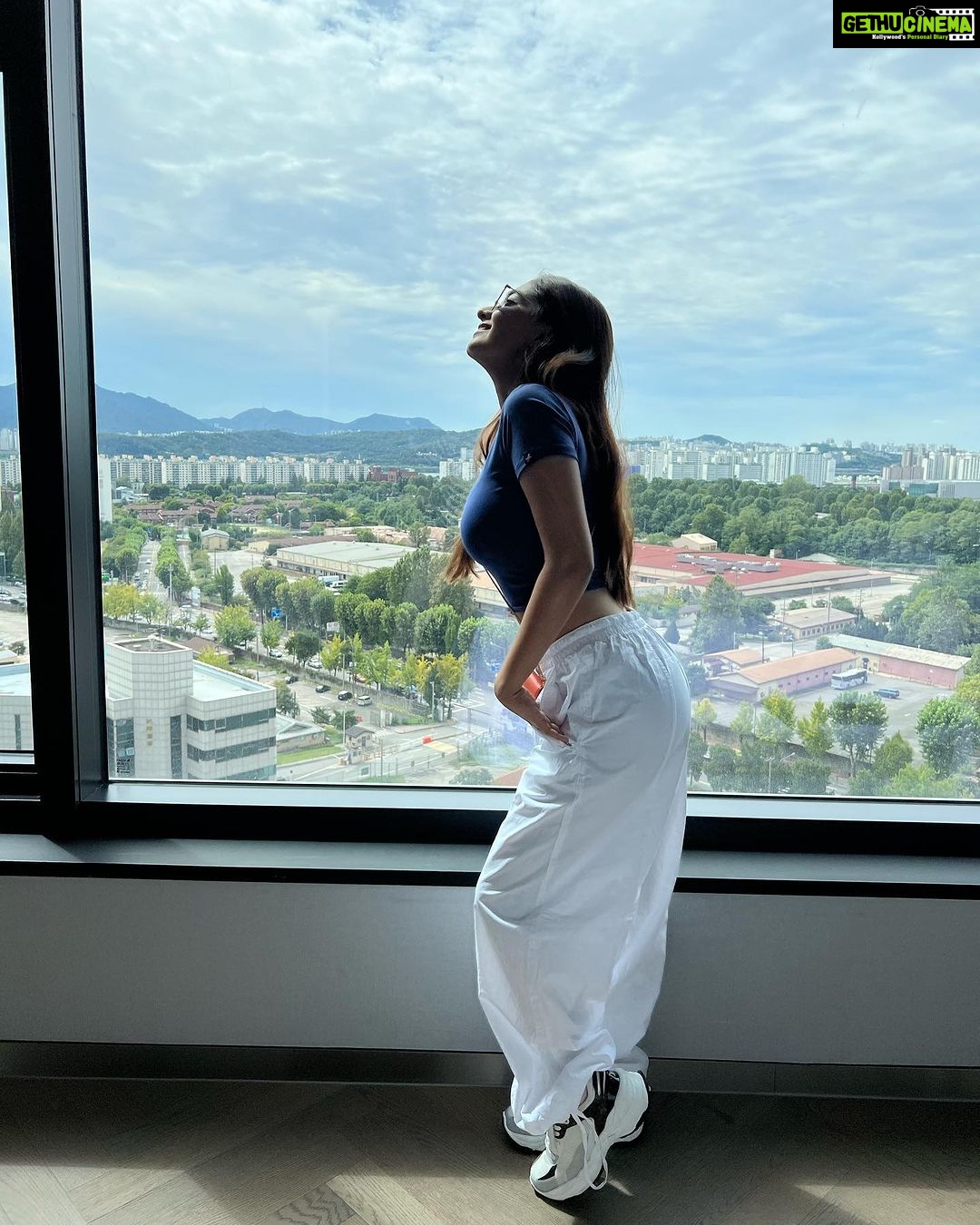 Anushka Sen Instagram - 🦥 Seoul, Korea