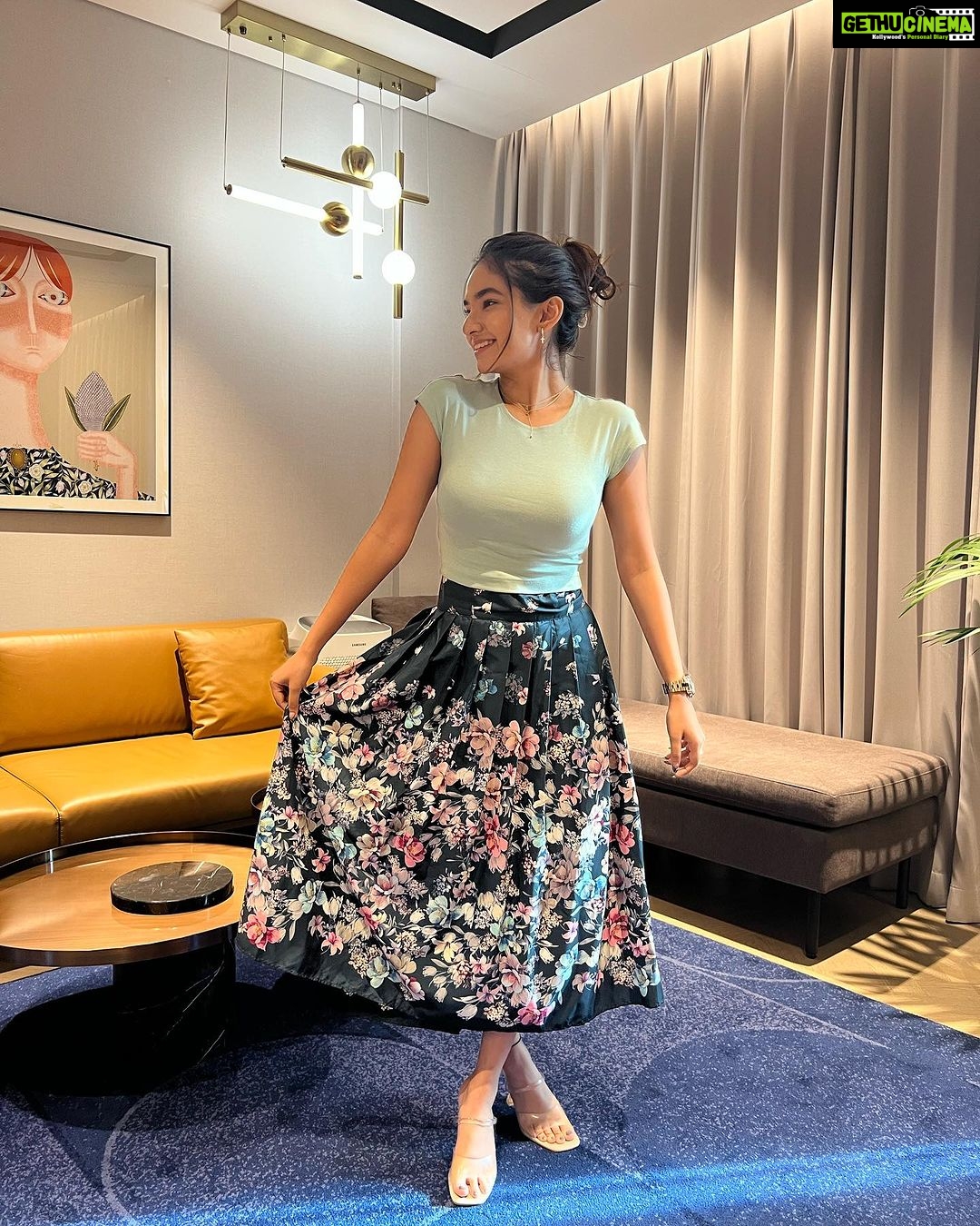 Anushka Sen Instagram - 🫰🫰🫰✨✨✨ Modern Hanbok Seoul, Korea