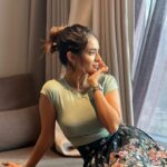Anushka Sen Instagram - 🫰🫰🫰✨✨✨ Modern Hanbok Seoul, Korea