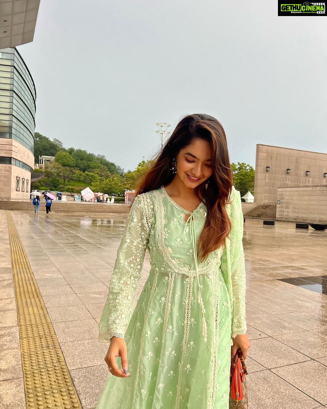 Anushka Sen Instagram - Having a desi moment in Korea 🙏🇰🇷🇮🇳 . Outfit @shopmulmul Jeonju, Korea