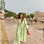 Anushka Sen Instagram - Having a desi moment in Korea 🙏🇰🇷🇮🇳 . Outfit @shopmulmul Jeonju, Korea