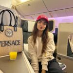 Anushka Sen Instagram - Where next? ✈️ The Pier - 玉衡堂 Cathay Pacific Business Class Lounge