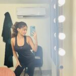 Anushka Sen Instagram - September is going away so fast 👀