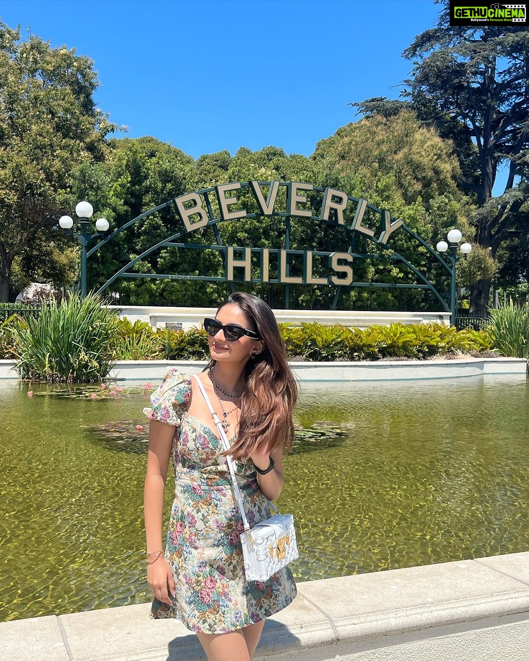 Anushka Sen Instagram - American Dream 🦋✨💕🦦 #photodump United States of America