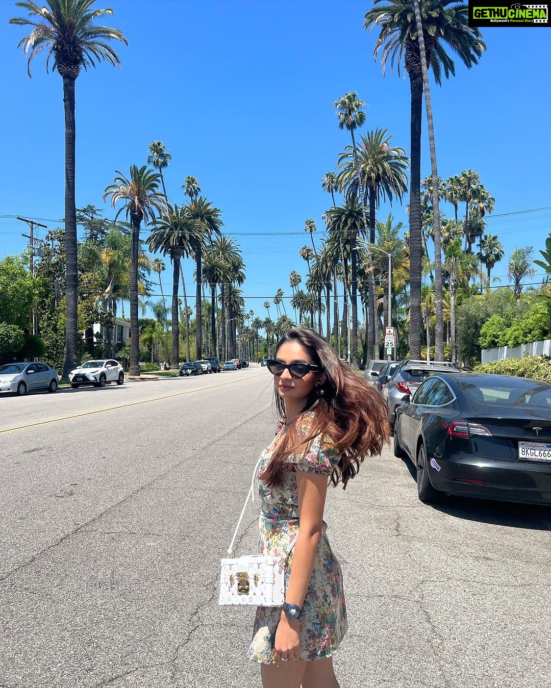 Anushka Sen Instagram - American Dream 🦋✨💕🦦 #photodump United States of America