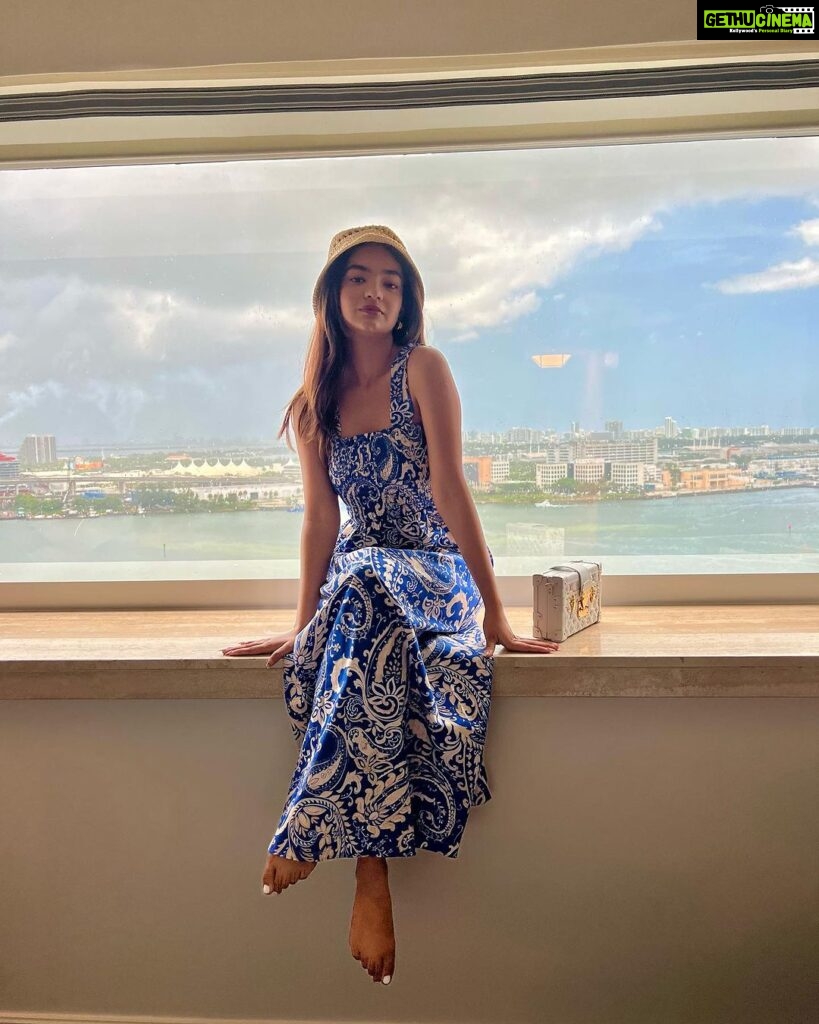 Anushka Sen Instagram - 🦋 Miami, Florida
