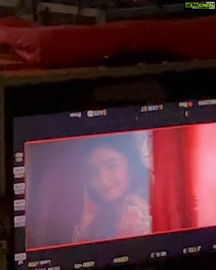 Anushka Sen Instagram - Some BTS from Teri Aadat 2!! Thank you for so much loveee! 1M in just few hours wohooo 🥰 #teriaadat2