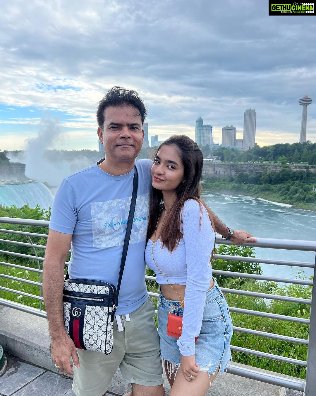 Anushka Sen Instagram - Happy Birthday Papu! Hope this year brings you immense happiness and joy. You are precious. I’m really lucky to have you as my father. Love you 🧿🫂