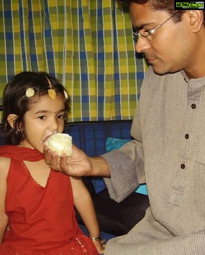 Anushka Sen Instagram - Happy Birthday Papu! Hope this year brings you immense happiness and joy. You are precious. I’m really lucky to have you as my father. Love you 🧿🫂