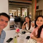 Anushka Sen Instagram - Around the world with my two most favourite people in the world. I love you both so much! We have traveled almost 15 countries together! And here’s to travelling the whole world together #senfamily USA