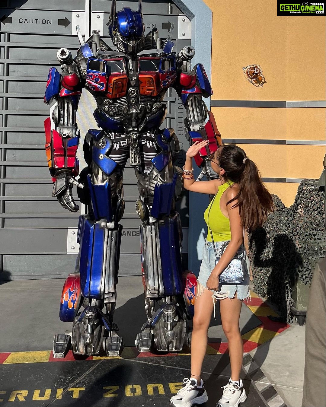 Anushka Sen Instagram - A day full of fun at Universal Studios🎢 🎥☀️ Universal Studios Hollywood