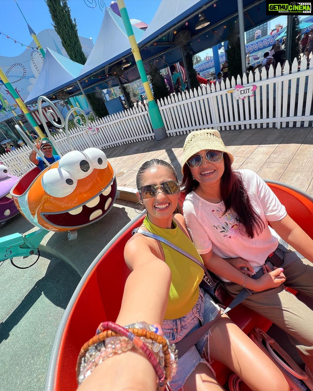 Anushka Sen Instagram - A day full of fun at Universal Studios🎢 🎥☀️ Universal Studios Hollywood