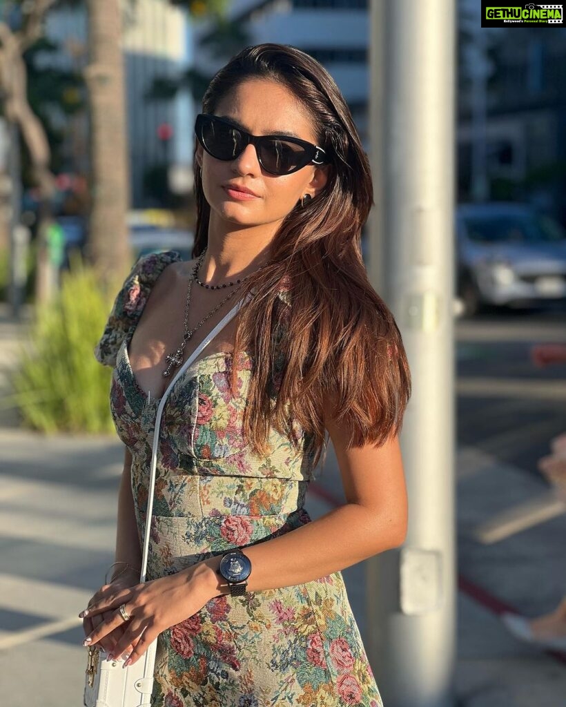 Anushka Sen Instagram - Dreamy days in LA 🫶☀️🧿🤍 City of Beverly Hills