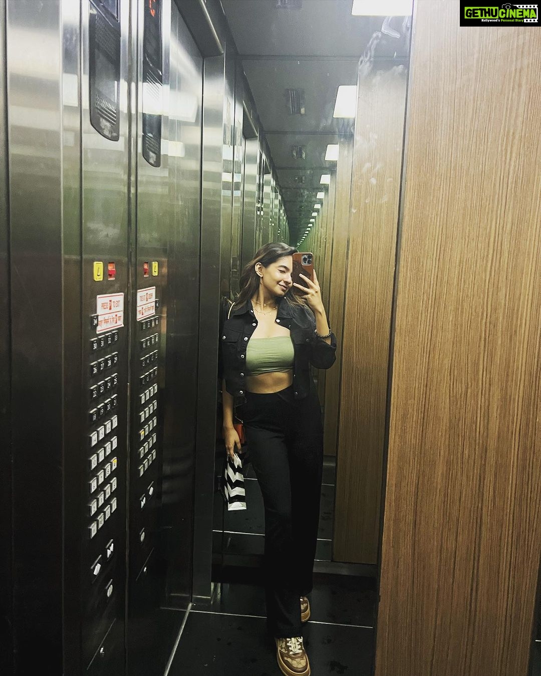 Anushka Sen Instagram - Leo season baby 🥳