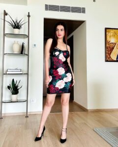 Anusmriti Sarkar Instagram - Eyes wide open 🎶✨🧿🧿 #flexing #picoftheday #weekend #sunday #myview #vibe #love #pic #picture #flowers #as #anusmriti #anusmritisarkar