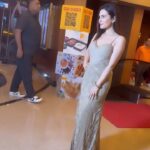 Anusmriti Sarkar Instagram - Premier night of our movie “Hum Tumhein Chahte Hain” . Go n watch near ur theatres n show us some love ✨🧿🧿 Outfit- @majesticbyjapnah Jewellery- @sujhal_jewels Styling - @stylebyaaash #humtumheinchahtehain #movie #bollywood #released #gratitude #love #thankyougod #as #anusmriti #anusmritisarkar #premiere