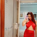 Anusmriti Sarkar Instagram - Mirror mirror ✨🧿 #red #mirrorselfie #selfie #picoftheday #february #vibes #love #gratitude #dubai #uae #thursday #as #anusmriti #anusmritisarkar Dubai UAE
