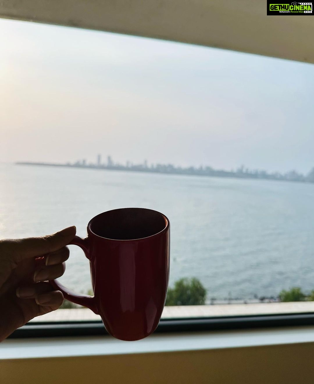 Anusmriti Sarkar Instagram - Obsessing with coffee n too comfy with my robe 💕☕️🧿🧿 #sunkissed #coffee #view #beautiful #vibes #robe #white #coffeeaddict #caffeine #weekend #sunday #as #anusmriti #anusmritisarkar #picoftheday