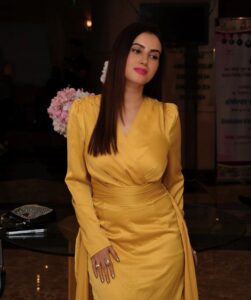 Anusmriti Sarkar Instagram - Few hours in kolkata 💗✨🧿

#promotion #movie #bollywood #gratitude #love #kolkata #media #as #anusmriti #anusmritisarkar #thankyou 

@regobofficial @rema.lahiri.bansal