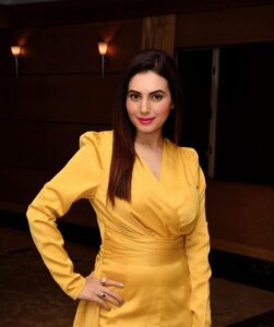 Anusmriti Sarkar Instagram - Few hours in kolkata 💗✨🧿

#promotion #movie #bollywood #gratitude #love #kolkata #media #as #anusmriti #anusmritisarkar #thankyou 

@regobofficial @rema.lahiri.bansal