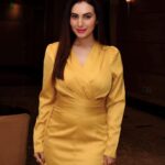 Anusmriti Sarkar Instagram - Few hours in kolkata 💗✨🧿 #promotion #movie #bollywood #gratitude #love #kolkata #media #as #anusmriti #anusmritisarkar #thankyou @regobofficial @rema.lahiri.bansal Kolkata Hotel Hindusthan International
