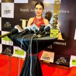 Anusmriti Sarkar Instagram – Award ✨🧿🧿

#award #iia #gratitude #blessed #event #awardfunction #as #anusmriti #anusmritisarkar #october Sahara Star