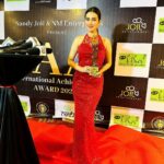 Anusmriti Sarkar Instagram - Award ✨🧿🧿 #award #iia #gratitude #blessed #event #awardfunction #as #anusmriti #anusmritisarkar #october Sahara Star