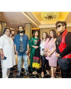 Anusmriti Sarkar Instagram - At the promotions of our movie “Hum Tumhein Chahte hain “ ✨🧿🧿 #media #event #bollywood #movie #blessed #grateful #as #anusmriti #anusmritisarkar #thursday #september Sun n Sand,Juhu