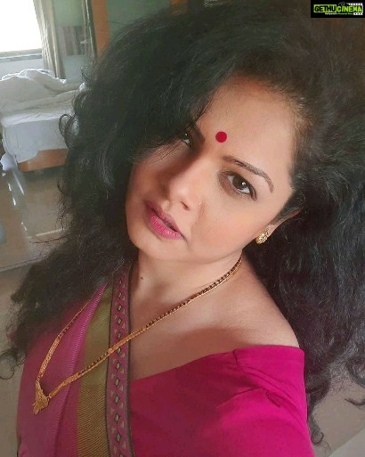 Anuya Bhagvath Instagram - That wife next door! #anuya #shakti #sivamanasulasakthi #sms #vijay #rajnikanth #rajni