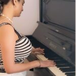 Anveshi Jain Instagram - @airbnb ‘s 2nd day stay brought a new desire in me . I love the unpredictability, homely vibe and new culture and new people ! I am going to peruse learning piano ! I tried Guitar , but Piano is for me ! 🎀💝💝💝💝