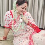 Aparajita Auddy Instagram – Shilpi and art the rhythms এর গুরু পূর্ণিমার অনুষ্ঠান #viral #Instagram #reelsindia#goodvibes