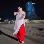 Aparajita Auddy Instagram - Indian classical dance is sustained by a profound philosophy. ...#Instagram#dance#classicalmusic#locetion#goodvibes#adiyogi#ishayoga