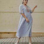 Aparna Balamurali Instagram - Styled by: @rashmimuraleedharan Wearing: @mannathkochi Accessories: @ladies_planet_rental_jewellery Clicked by: @beniveesjo
