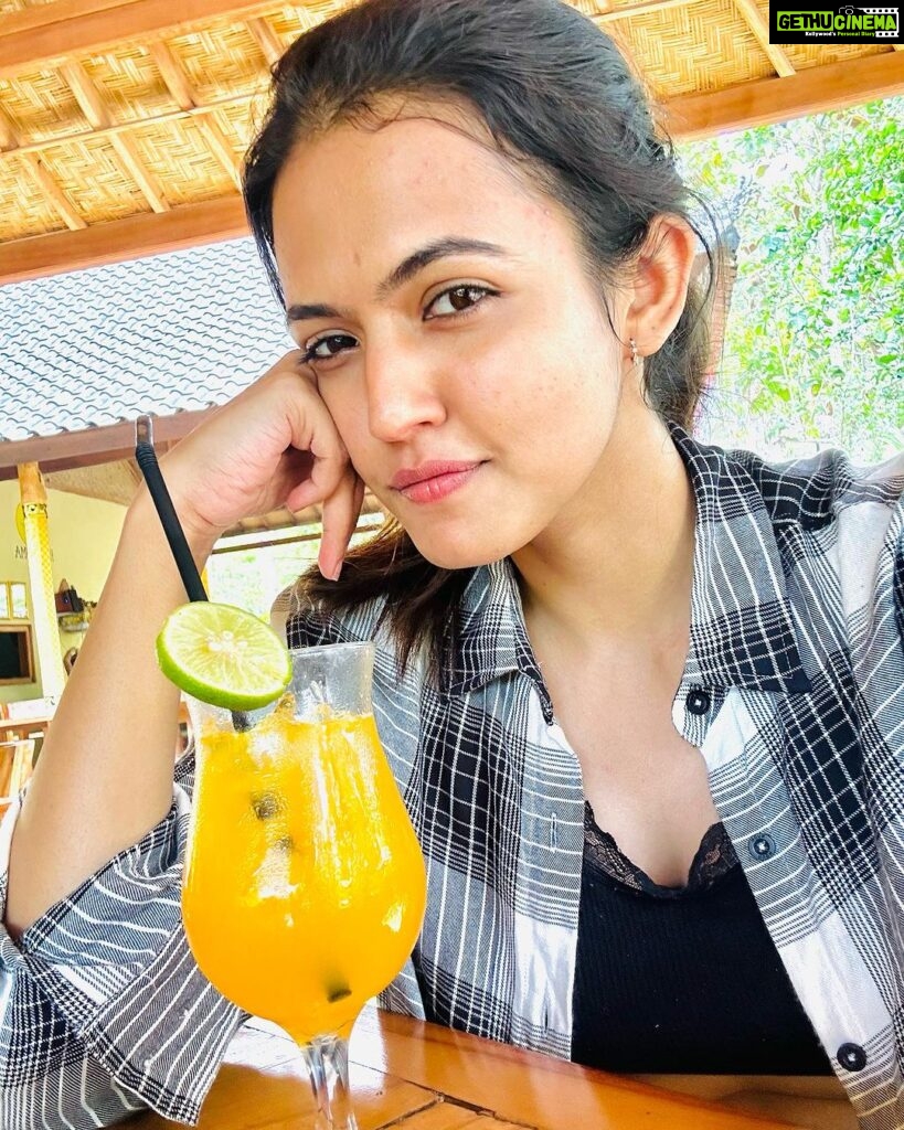 Aparna Das Instagram - Life lately: 🥥🌴☀💃 Travel partner: @touronholidays #day2 #bali Nusa Penida, Bali, Indonesia