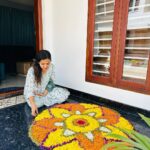 Aparna Das Instagram - Happy Onam 😊♥️ #onam #sadhya #malayali #newhome #firstonam Also proud me for making that sadhya and pookalam all by myself 😌