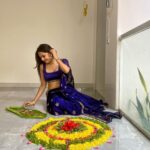 Aparna Vinod Instagram – 🌼 ʜᴀᴘᴘʏ ᴏɴᴀᴍ 🌴 

#onam #onasamsakal #kerala #home #malayali #family #athapoo #pookalam #onamcelebration #happytimes Home