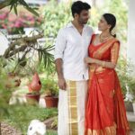 Aparna Vinod Instagram – ♥️

#family #redsaree #traditionalsaree #ethnicwear #malayali #keralagram #godsowncountry #kochi #home #onam #aparna #aparnavinod Home