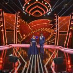 Aranthangi Nisha Instagram - Kpy champion விஜய் டிவி போட்டியாளராக வந்து நான் வந்த நிகழ்ச்சிக்கு தொகுப்பாளராக ஆனது ரொம்ப சந்தோஷம், இப்ப வரைக்கும் நான் ஒரு நல்ல தொகுப்பாளர் ஆகணும்னு முயற்சி பண்ணிட்டு தான் இருக்கேன், வழக்கம்போல நல்ல விமர்சனங்கள் கொடுத்தவர்களுக்கும் நீங்கள் எல்லாம் ஒரு தொகுப்பாளரா, அப்படி விமர்சனம் செய்த அத்தனை சகோதர சகோதரிகளுக்கும் நன்றி..... முக்கியமா என்னுடைய இயக்குனர் மரியாதைக்குரிய Thomson சார் அவர்களுக்கும், EP சுரேந்தர் அவர்களுக்கும், ஸ்ரீதர்,பரத்,ஆனந்த், கேமரா மேன் அண்ணா, லைட் மேன் அண்ணா, coustumer andhy, production teem, எல்லாருக்கும் ரொம்ப நன்றி, இந்த நிகழ்ச்சியில் கலந்து கொண்ட அத்தனை கலைஞர்களுக்கும் நன்றி, முக்கியமா என்னோடு சேர்ந்து பணியாற்றிய தம்பி பாலா அவர்களுக்கும் நன்றி எல்லா, நேரங்களிலும் எனக்கு நல்ல வாய்ப்புகளை தர விஜய் தொலைக்காட்சிக்கு நன்றி இந்த நிகழ்ச்சியை நடுவர்கள் ரேஷ்மா, மதுரை முத்து, தாடி பாலாஜி அண்ணா, நந்தினி, சுருதிஹா, ரொம்ப ரொம்ப நன்றி. நன்றி மக்களே மீண்டும் ஏதாவது ஒரு வாய்ப்பு இருந்தா சந்திக்கலாம் உங்கள் விமர்சனங்கள் வரவேற்கப்படும்..... @director_thomson_vijaytv @bjbala_kpy @surendarvr @andy_k_studio @reshmapasupuleti @mathuraimuthuofficial @myna_nandhu @suruthiperiyasamy @