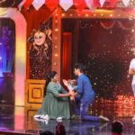 Aranthangi Nisha Instagram - Kpy champiyan show semma vibe siddharth.... Today 1.30 marakama parunga makkale... Costume @andy_k_studio jwellery @new_ideas_fashions @bjbala_kpy director @director_thomson_vijaytv