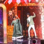 Aranthangi Nisha Instagram - Kpy champiyan show semma vibe siddharth.... Today 1.30 marakama parunga makkale... Costume @andy_k_studio jwellery @new_ideas_fashions @bjbala_kpy director @director_thomson_vijaytv