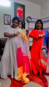 Aranthangi Nisha Instagram - Trending song @myna_nandhu costume @srisaicollections9 #aranthanginisha @vijaytelevision #karupuroja