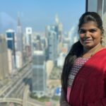 Aranthangi Nisha Instagram - From the one of the best view I enjoyed today @skyviewsobservatory .life is always beautiful and simple when we see it from tall VC @rjsarah_ss thank u #dubai #uae #view #photography #nisha #actress #artist #tamilfame #instareels #instagood #trendingreels l