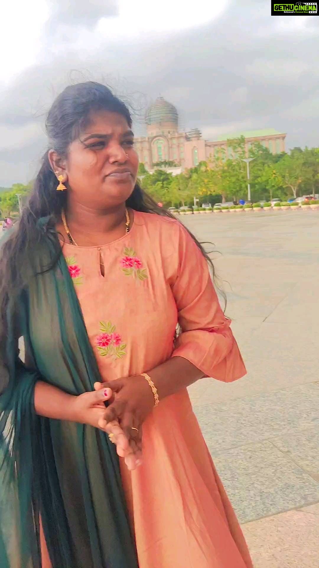 Aranthangi Nisha - 64.3K Likes - #aranthanginisha #vijaytelevision #karupuroja #aranthaivoice