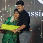 Aranthangi Nisha Instagram - Classic kitchan 30th ஆண்டு விழா, நான் பார்த்து வியந்த மனிதர்களில் நீங்களும் ஒருவர் வெற்றியில் சிரிப்பதை விட தோல்வியிலும் எப்படி சிரிப்பது என்பதை உங்களிடம் பல நேரம் கற்றுக் கொண்டேன், வைத்திருப்பது செல்வம் அல்ல வழங்குவது தான் செல்வம் என்று பிறருக்கு உதவி செய்யும் குணம், கடின உழைப்பு, அதைவிட அடுத்தவர்கள் சிரிப்பதற்காக வாழும் நீங்கள் வாழ்க்கை முழுவதும் உங்கள் குடும்பத்தோடு சிரிப்பதற்கு என்னுடைய வாழ்த்துக்கள் அண்ணா.... @class3ic_kitchen