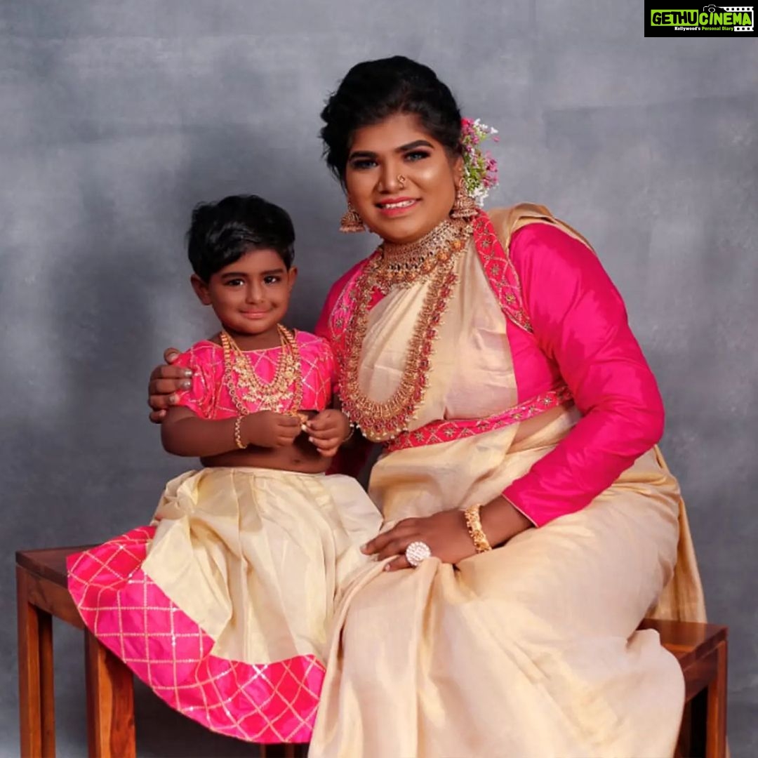 Aranthangi Nisha - 70.9K Likes - இனிய பிறந்தநாள் வாழ்த்துக்கள் அன்பு மகளே, என் வாழ்க்கையில் அர்த்தம் தந்தவள் நீ, எனக்கு இன்னொரு தாயும் நீ, வாழ்க்கையில் எல்லா செல்வமும் பெற்று நீ வாழ்வதற்கு என்னுடைய வாழ்த்துக்கள் தங்கமே....