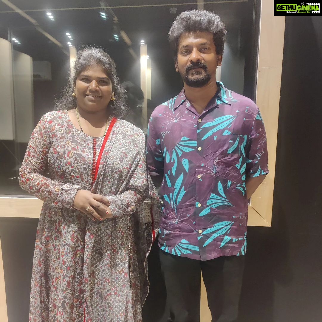 Aranthangi Nisha - 76.5K Likes - Thank u so much Nelson sir, Thank u so so much super star Rajini sir, உங்க கூட நான் work பண்ண அனுபவம் life la மறக்க முடியாத ஒரு விஷயம் சார் உங்ககிட்ட நிறைய கத்துக்கிட்டேன் இவ்வளவு உயரத்தில் இருக்கிற நீங்க உங்களுடைய பண்பு குறையாமல் எல்லார்கிட்டயும் அன்போடு பழகுவதனால் தான் நீங்க சூப்பர் ஸ்டார், காலையிலிருந்து நிறைய வாழ்த்து, அந்தக் கதாபாத்திரத்தின் பெயரை கனகலட்சுமி அப்படின்னு கூப்பிட்டு என்கிட்ட நிறைய பேர் வாழ்த்து சொன்னீங்க, வாழ்த்திய அனைத்து உள்ளங்களுக்கும் நன்றி..... @nelsondilipkumar @rajinikanth @suntv @sunpictures