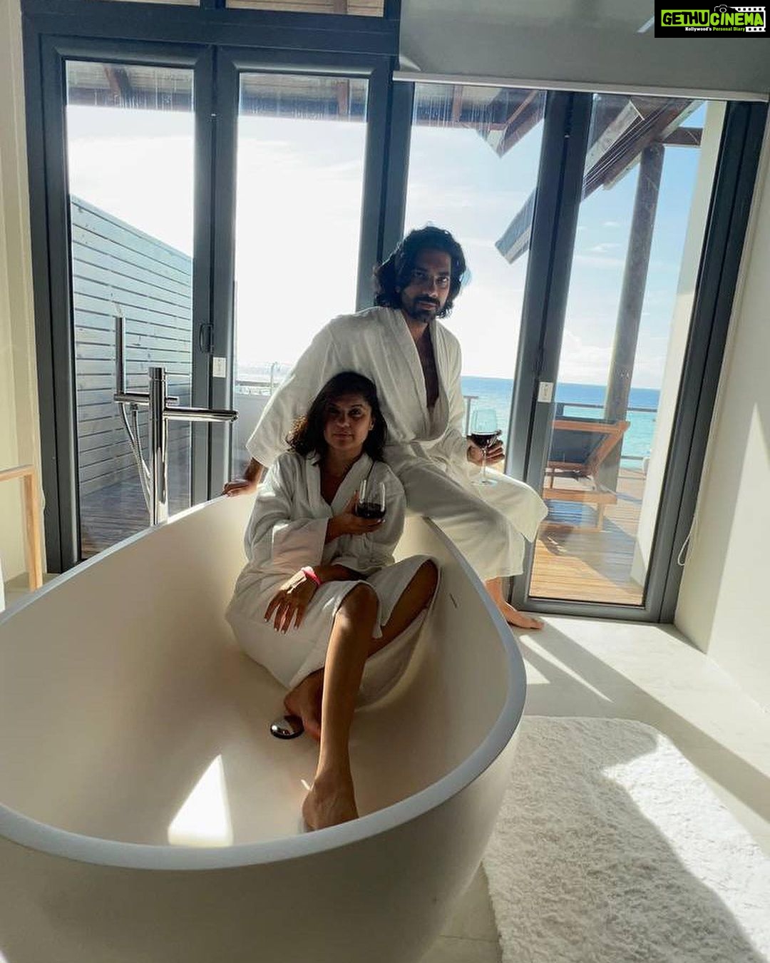 Archana Instagram - Monday is white 🤍 #throwback #tub #slumber #soakingsun