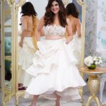 Archana Instagram - Coz #white resonates at another level with my spirit 🤍🤍🤍 💎 @azotiique 👗 @krupa_jain 💄 @ . . . #event #hosting #hostlife #gigtime #showtime #loveit #glam #dressup #love #polycab #worldcup #thebestofbest #manieshpaul #anchor Jio World Convention Centre